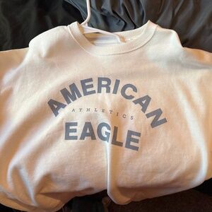 American eagle crew neck